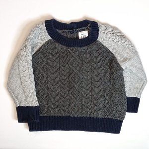 Baby Gap Gray and Navy cable knit Sweater US 3-6 Months